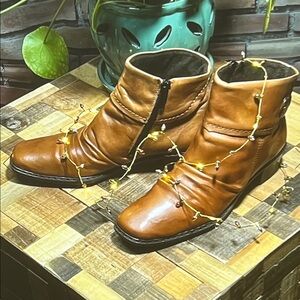 🥾 Rieker German Vintage 'Stiefeletten' Booties — Light Brown Cognac — Sz 40